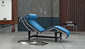 Chaise- Lounge