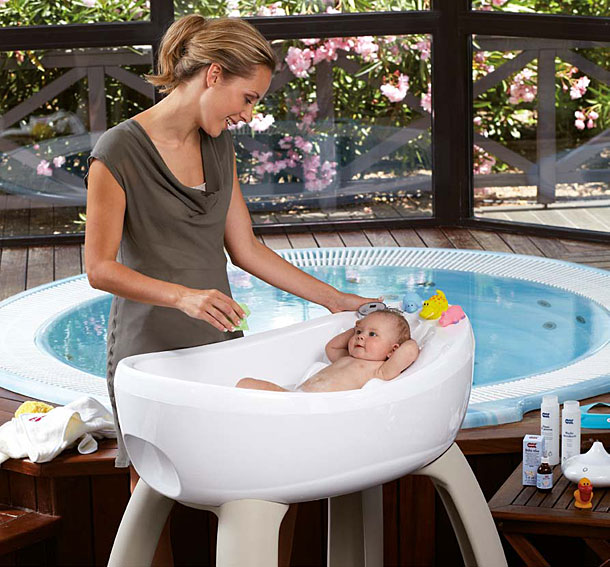 Bañera para bebe con hidromasaje y cromoterapia en cosas de ... Bebe decoración Bañeras