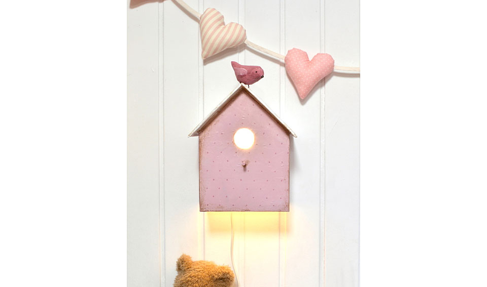 Lampara casita con pajarito color rosa Lampara casita con pajarito color rosa