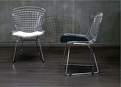 muebles modernos Sillas M pielMetal y ecopiel  Silla M con coj�n blanco .