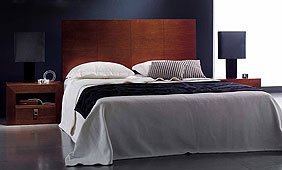 Dormitorio King Roble Sin Marco