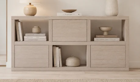 Mueble auxiliar pequeño 3 puertas nórdico Sendai