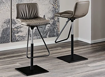 Taburete regulable Axel Cattelan