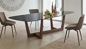Mesa de comedor esquinas redondeadas cristal y madera Art Bonaldo