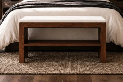Pie de cama colonial Long Island