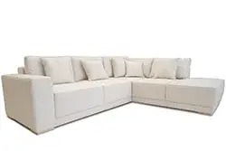 Sofá con chaise longue tapizado en tejido Caravaggio