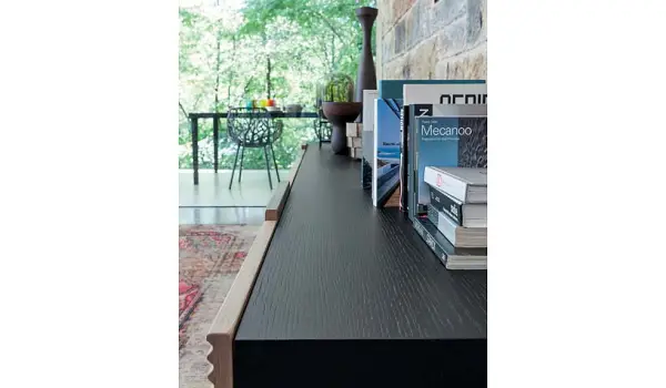 Mueble tv 4 puertas 2 cajones zocalo Morgan