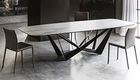 Mesa de comedor ovalada moderna Skorpio