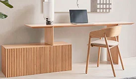 Mesa de escritorio 2 puertas roble Velasca by Punt Mesa de escritorio 2 puertas roble Velasca by Punt