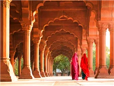 Cuadro canvas women in traditional dress india Cuadro canvas women in traditional dress india