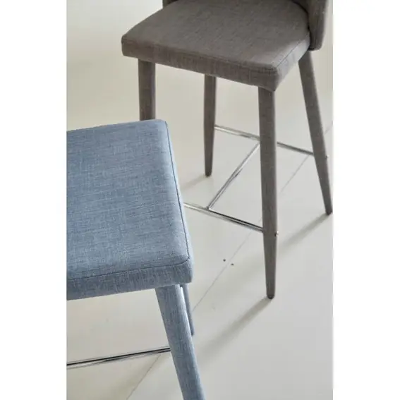 Taburete desing Dira