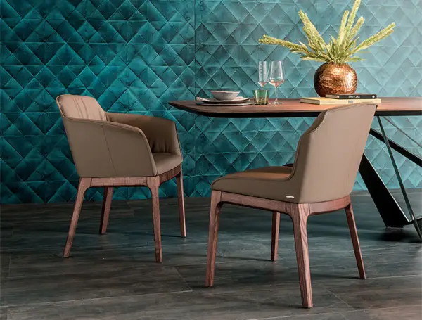 Silla moderna Musa Cattelan