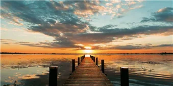 Cuadro canvas morning lights on a jetty Cuadro canvas morning lights on a jetty
