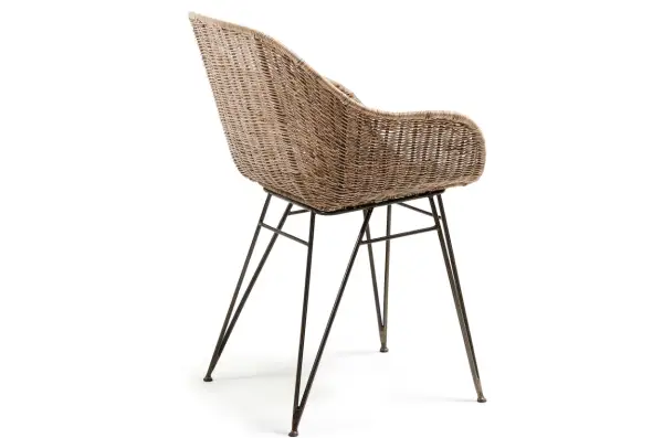 Silla Charley brazos en metal y ratán natural