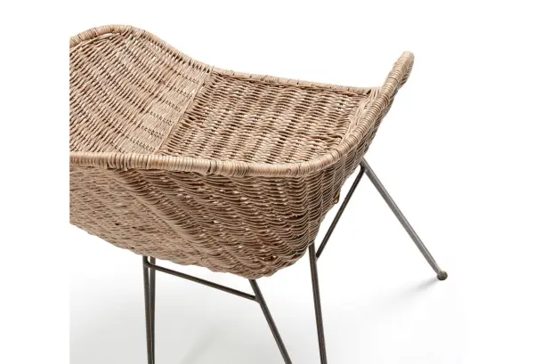 Silla Charley brazos en metal y ratán natural
