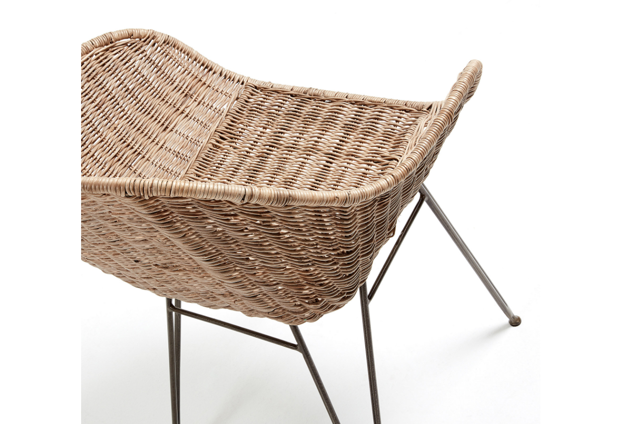 Silla Charley brazos en metal y ratán natural