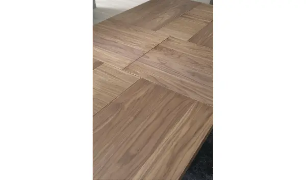 Mesa de comedor nogal canaletto 4x4 Ozzio
