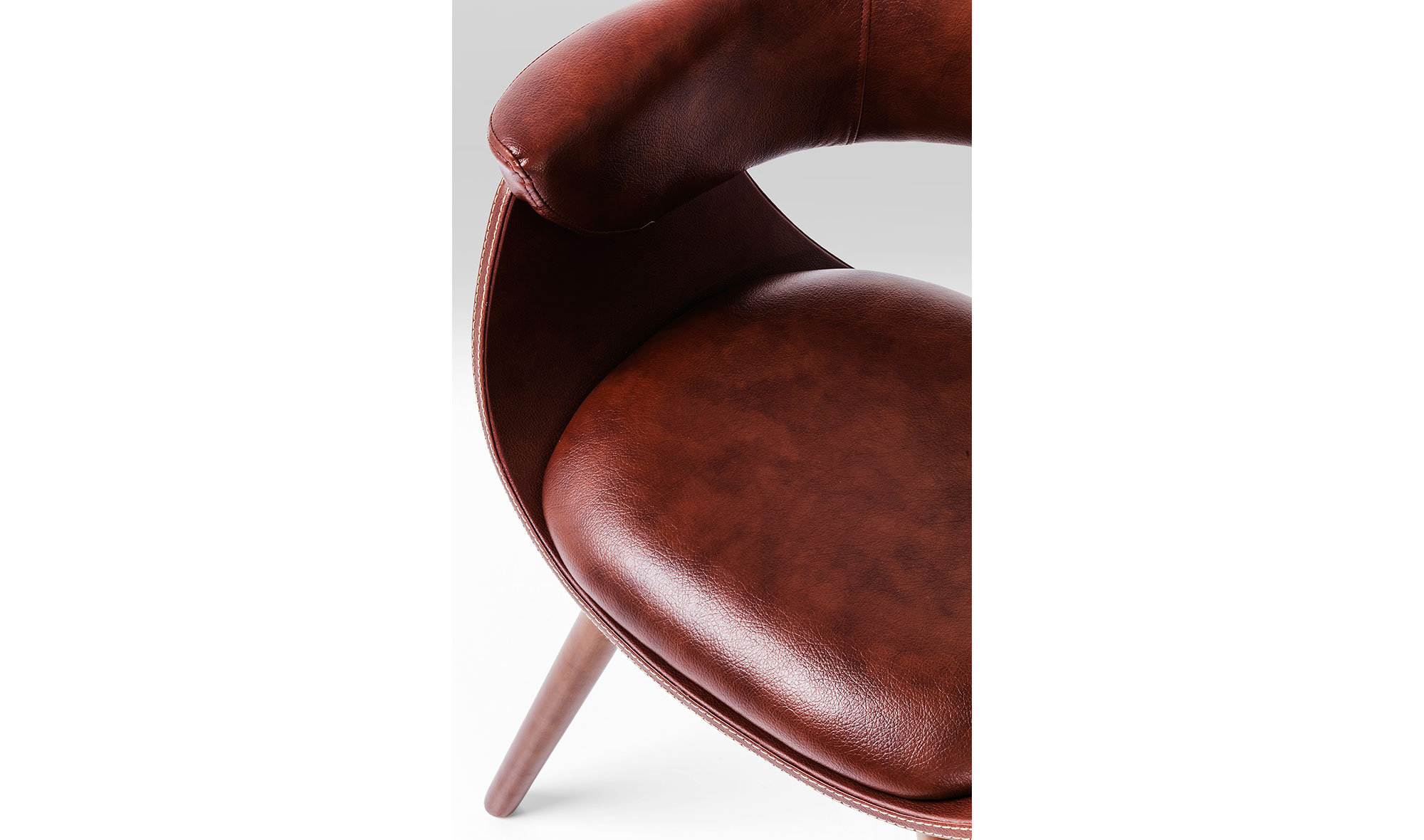 Sillón nougat vintage Monaco Kare