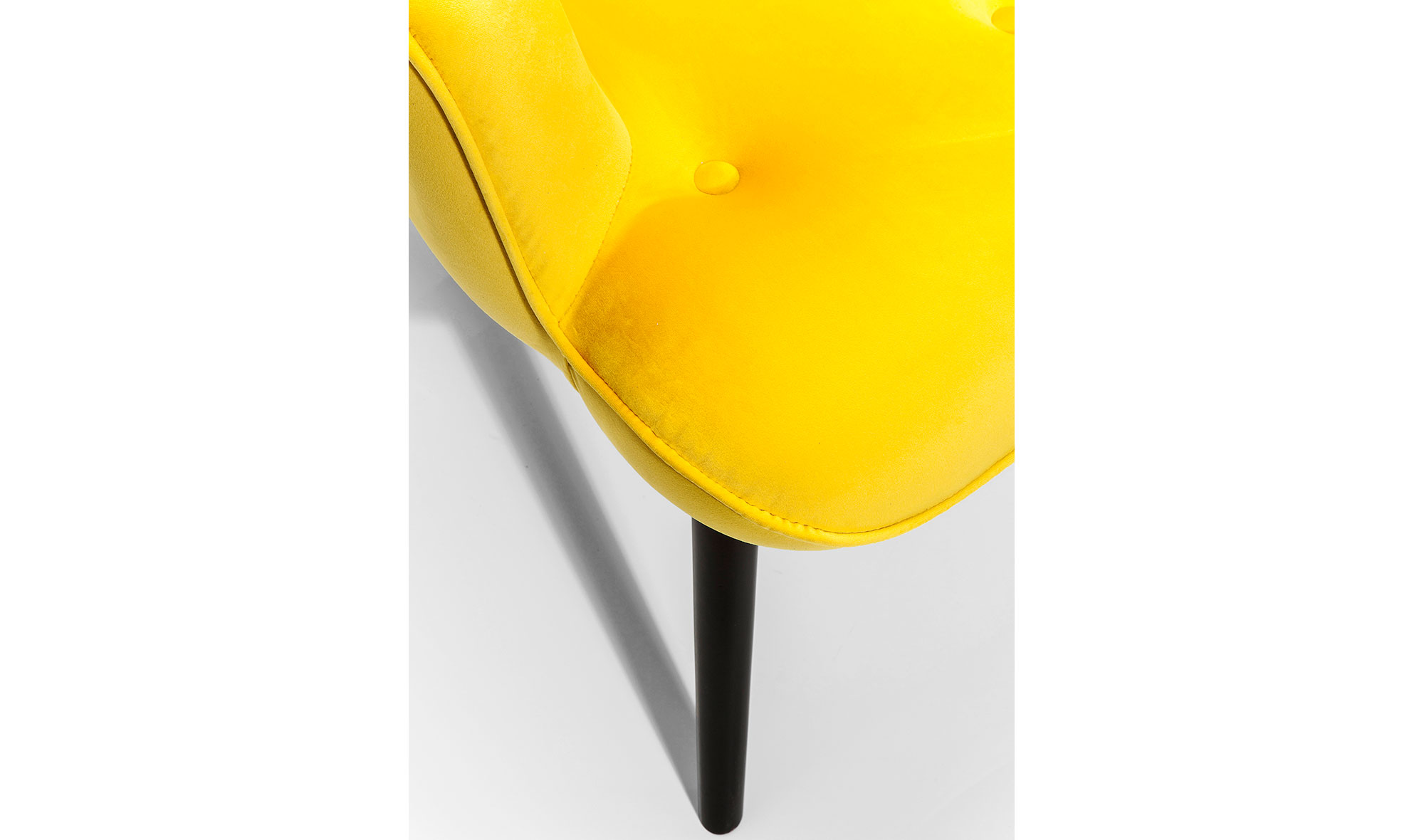 Sillón amarillo de terciopelo Vicky Velvet