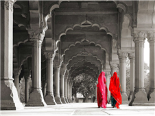 Cuadro canvas women in traditional dress india