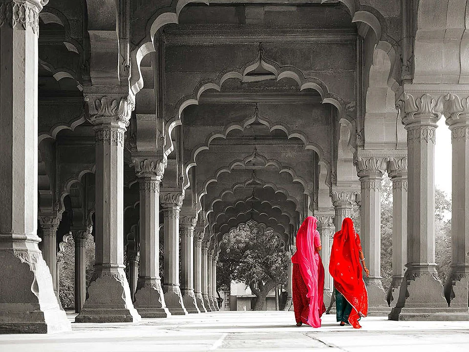 Cuadro canvas women in traditional dress india