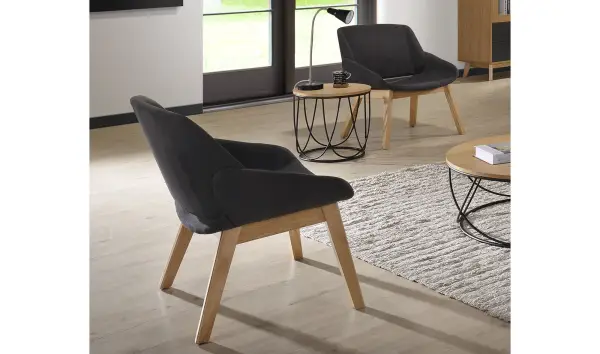 Sillón tapizado nórdico Koli