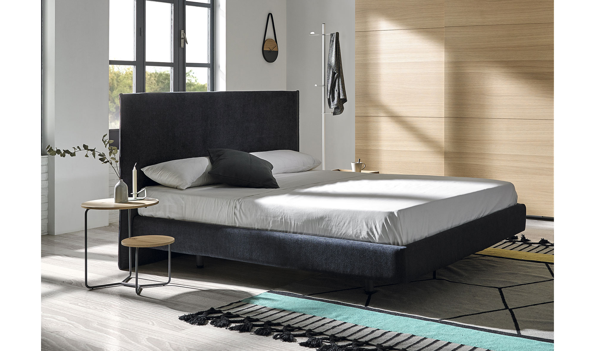 Cama tapizada Indivar
