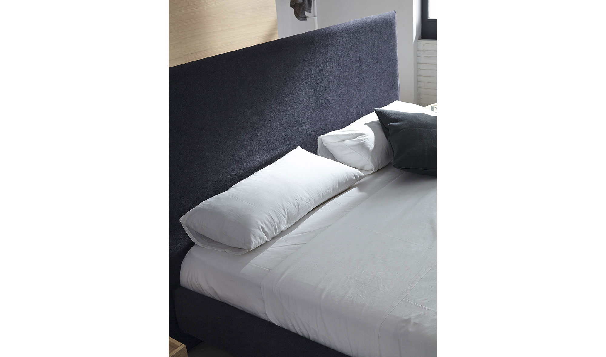 Cama tapizada Indivar
