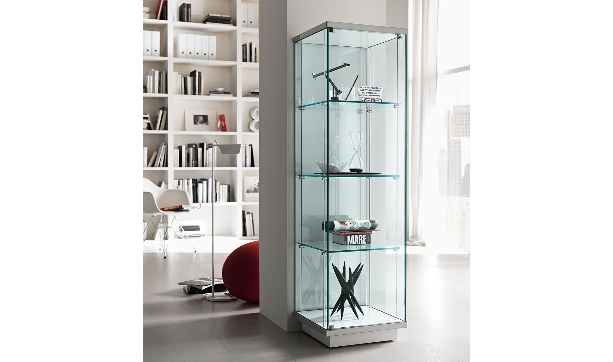 Vitrina cristal Broadway Tonelli de lujo en . Tu tienda  de muebles de lujo