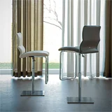 Taburete regulable de diseño Victor Cattelan