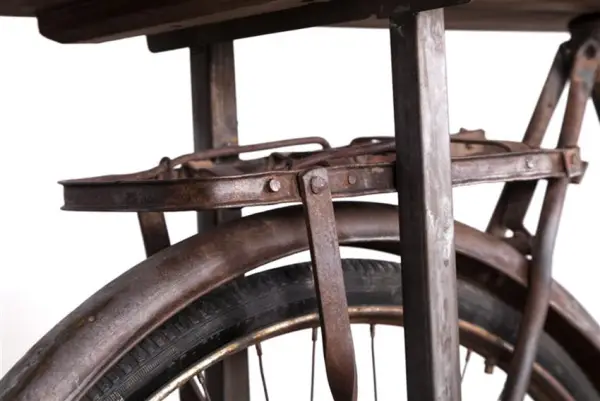 Consola base bicicleta negra Kalbe