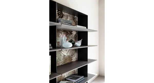 Librería Broadway madera metal y respaldo tapizado Devina