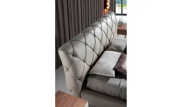 Cama tapizada de diseño italiano Giotto para colchón 180x200