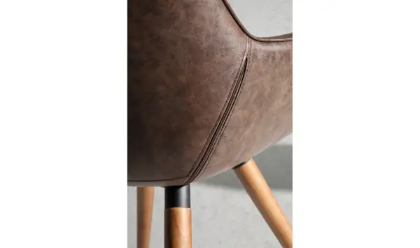 Sillón moderno tapizado y nogal Riardo