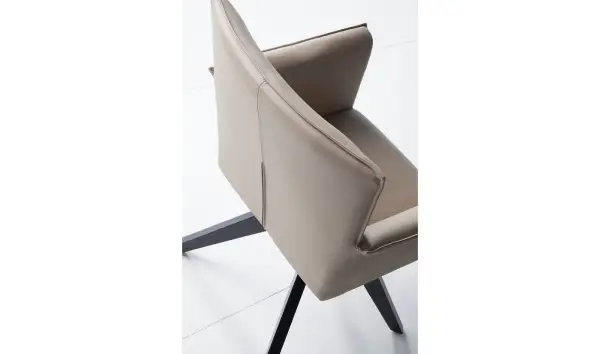 Sillón moderno tapizado y madera Bionaz
