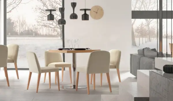 Silla Casia apilable madera tapizada