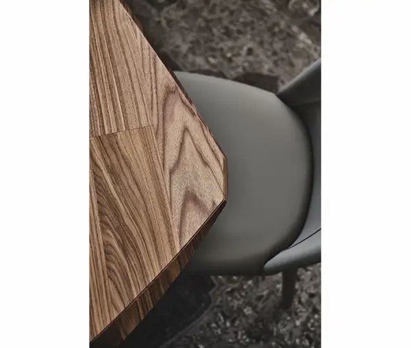 Mesa de comedor madera Tyron Cattelan