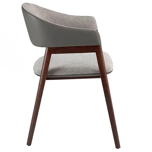 Silla tapizada en tela y piel sintética y madera color nogal