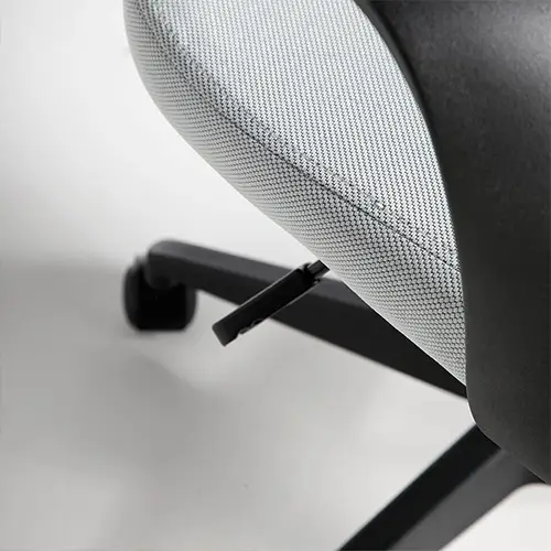 Sillón de despacho gris estructura negra giratorio
