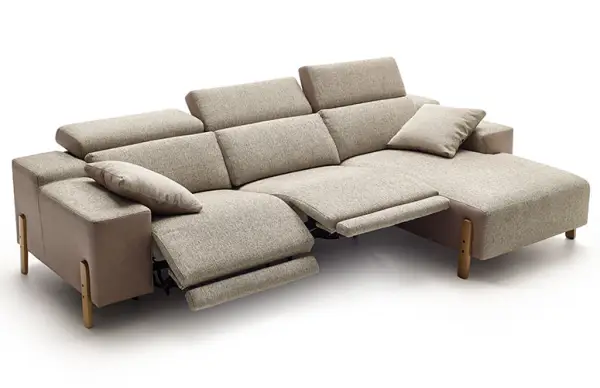 Sofá con chiase longue tapizado relax Paupa