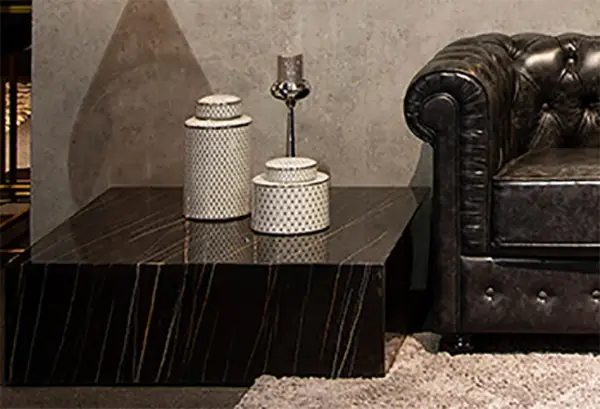 Mesa de centro cuadrada de diseño con ruedas Cube negra