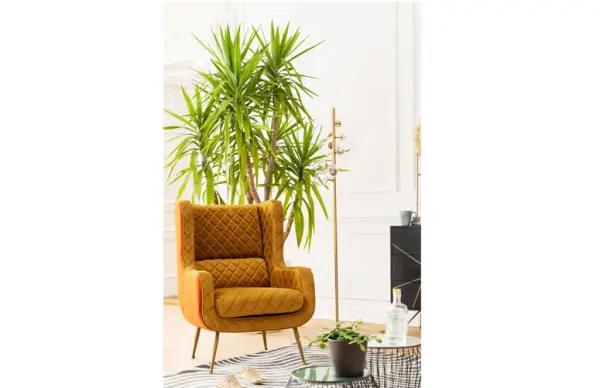 Sillón Nonna tapizado amarillo