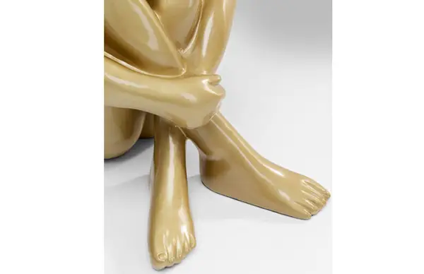 Objeto decorativo de perro sentado de oro