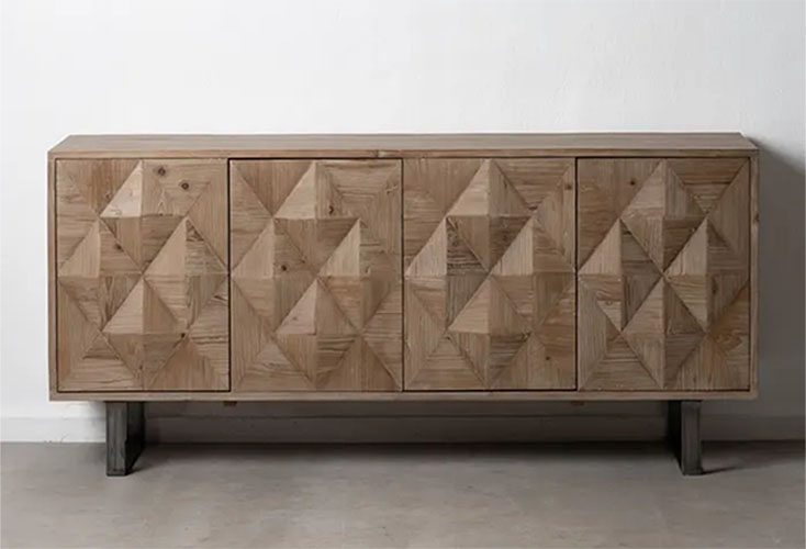 Aparador de madera de abeto natural con estampado de rombos