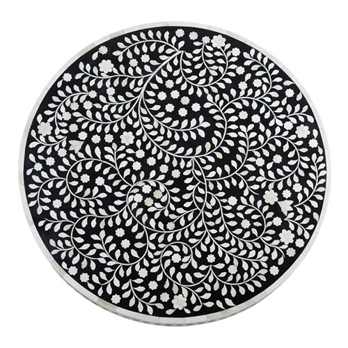 Mesa auxiliar blanca y negra de madera