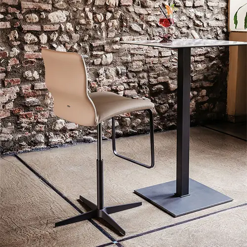 Taburete regulable tapizado Victor X Cattelan Italia