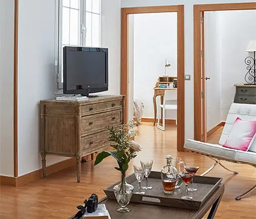 Cómoda vintage envejecida madera pino