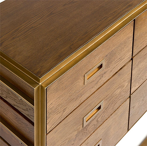 Cómoda madera roble y metal dorado