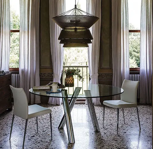 Mesa de comedor Ray Cattelan