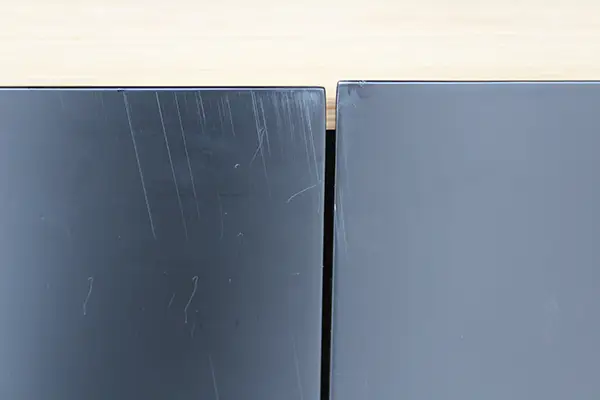 Aparador 3 puertas negro de diseño Arista con defectos